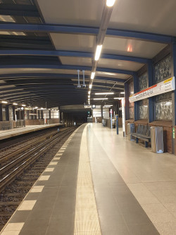 תחנות הרכבת הנקיות כל כך בברלין תחנות הרכבת הנקיות כל כך בברלין